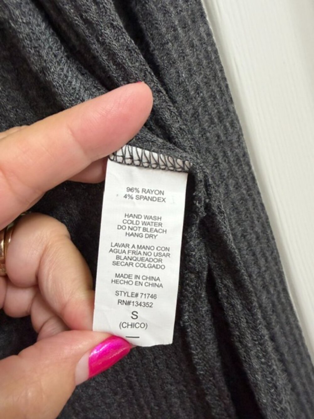 Ambiance Brand Women's Long Gray Sweater, Size Small - Picture 5 of 5